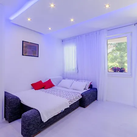 Luce Mala בית הארחה