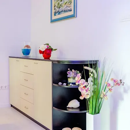 Luce Mala بيت ضيافة